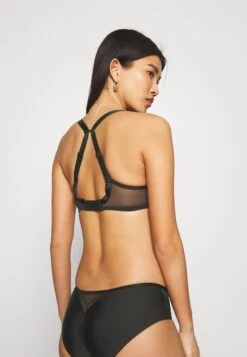 Chantelle Chic Essential Spacer - Beugel Bh - Schwarz -Anna Field Winkel 0a772ffc75f842f594a477e8f05ea9ee