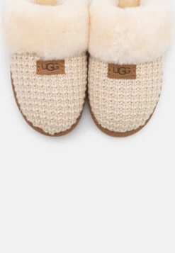 Ugg Cozy - Pantoffels - Cream 13 Ugg Cozy - Pantoffels - Cream -Anna Field Winkel 0ba294fceeec41fb9fb38426add47e61