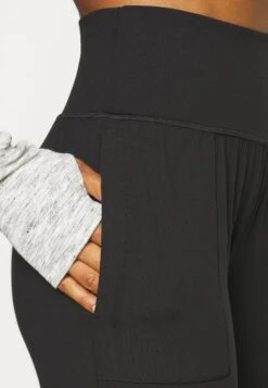 Athleta Salutation - Trainingsbroek - Black 11 Athleta Salutation - Trainingsbroek - Black -Anna Field Winkel 169f7e1231904f29a5b5c579ad5461b7