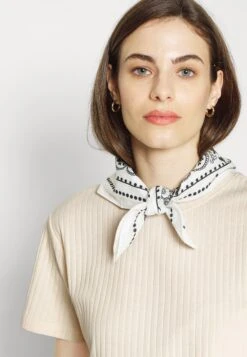 Top Skirt Set - Kokerrok - 003 - Off-White -Anna Field Winkel 17d77307363e48c6bd680b42cdfb7bf7