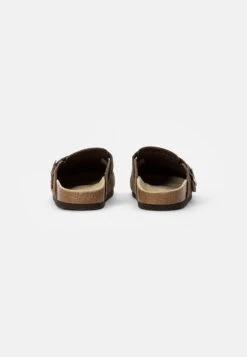 Pier One Leather Unisex - Pantoffels - Brown -Anna Field Winkel 18a09b6c3e71439784e427988b058842