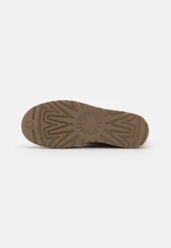 Ugg Classic Mini Logo Zip - Korte Laarzen - Chestnut -Anna Field Winkel 23c0bdf101914c4ba916f78c212125d4