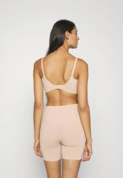 Chantelle Smooth Comfort Wirefree Bra - Bustier - Sirocco -Anna Field Winkel 2627891810ef4fc1a512b1e419c89796