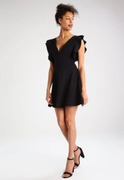 Wal G Lucia V Neck Frill Sleeve Skater Dress - Cocktailjurk - Black -Anna Field Winkel 309209ca0675405f9110029ffdca4852