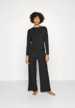 Anna Field Winkel -Anna Field Winkel 3177c16ebf6e4fd68a2119264f2a18dd