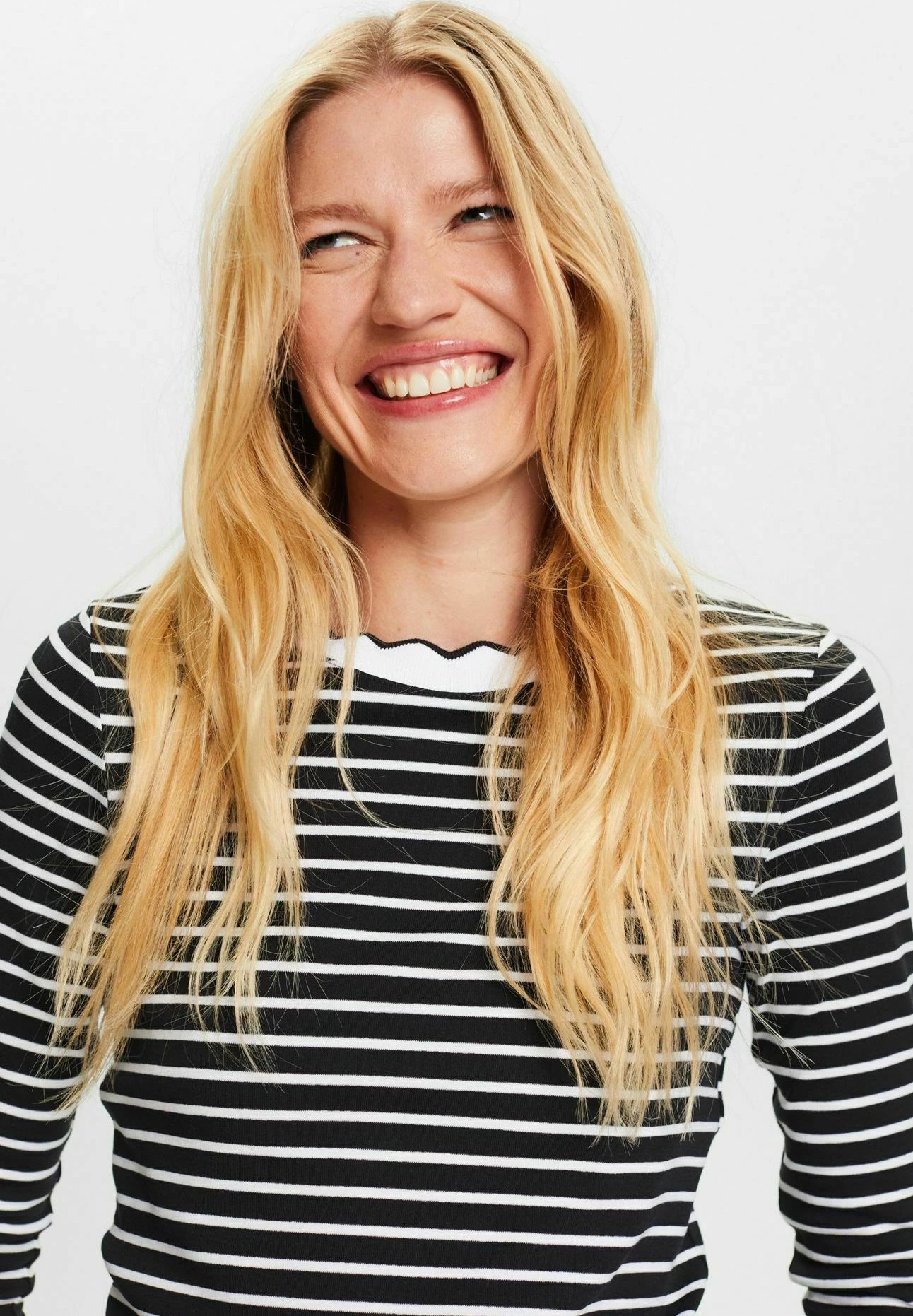 ESPRIT Muschelkante Am Ausschnitt - Longsleeve - Black 6 ESPRIT Muschelkante Am Ausschnitt - Longsleeve - Black - Afbeelding 4