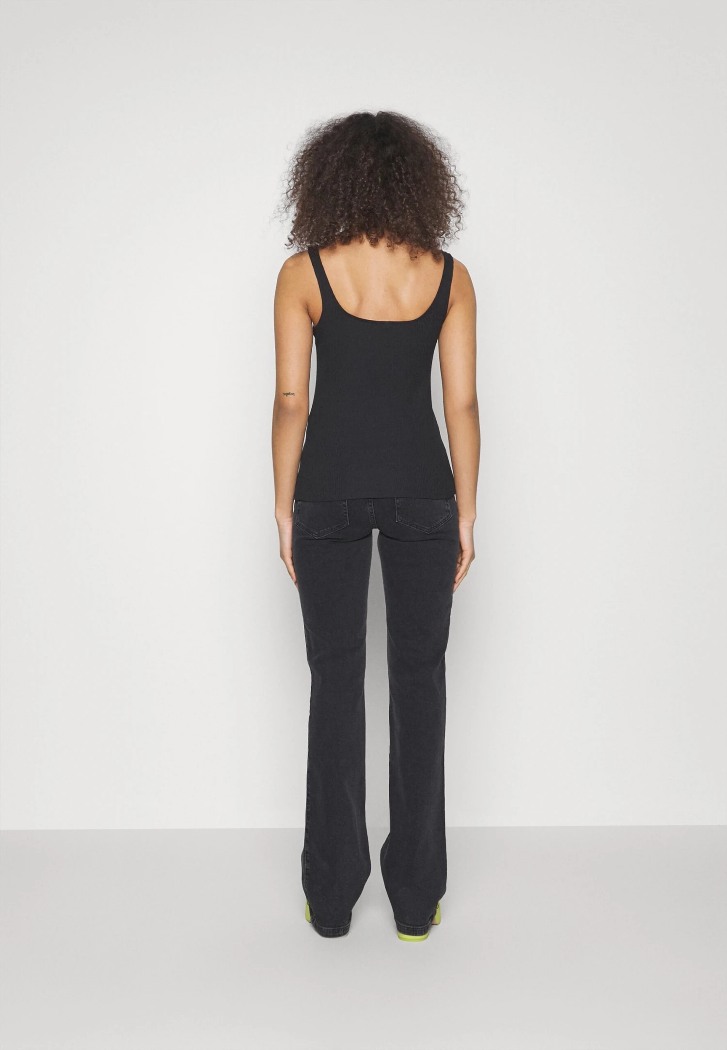 Flared Jeans - Black Denim 5 Flared Jeans - Black Denim - Afbeelding 3