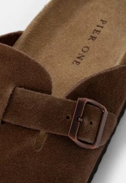 Pier One Leather Unisex - Pantoffels - Brown -Anna Field Winkel 47364cdc1dcd4794860a5f6810594e6c