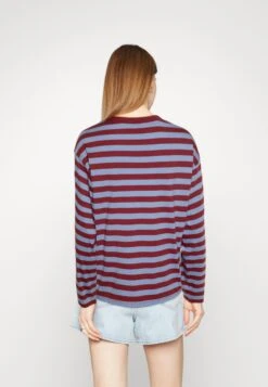 Monki Longsleeve - Dark Red/Blue -Anna Field Winkel 4c5e37382bf04b86907a21ac823393e8