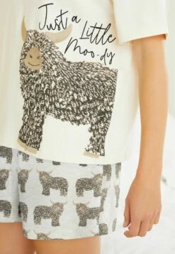 Next Hamish The Highland Cow Short Set Standard - Pyjama - Ecru 11 Next Hamish The Highland Cow Short Set Standard - Pyjama - Ecru -Anna Field Winkel 4ee1a2019ae84b0d901a10a49fb5f641