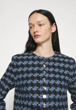 Sandro Recoupe - Blazer - Bleu/Noir -Anna Field Winkel 5b4bc08fe3bc4ac88b6485b5532281a3