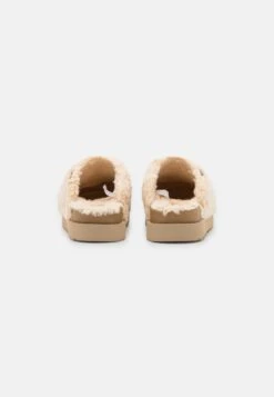 Ugg Fuzz Sugar - Pantoffels - Natural -Anna Field Winkel 615ec063c8304127b2f5a536055df7ae