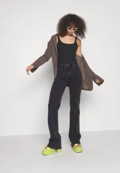 Flared Jeans - Black Denim 11 Flared Jeans - Black Denim -Anna Field Winkel 62034efe5f3347339b9f3b99b2f4e0f5