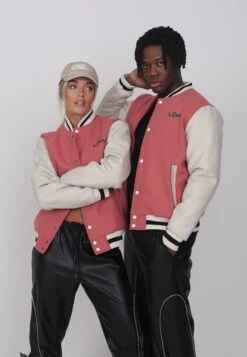 Lamar Varsity Jacket Unisex - Imitatieleren Jas - Coral -Anna Field Winkel 6989b6b2882f45d285fd3d109057e05b