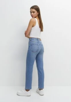 PULL & BEAR High Waist - Straight Leg Jeans - Stone Blue Denim -Anna Field Winkel 6da5702e8f984192a4ba0f407dee59b1