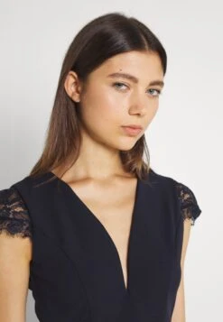 Wal G Sammy Maxi Dress - Jerseyjurk - Navy Blue -Anna Field Winkel 7bc2a4050184495aa043b9ccc819a7a5