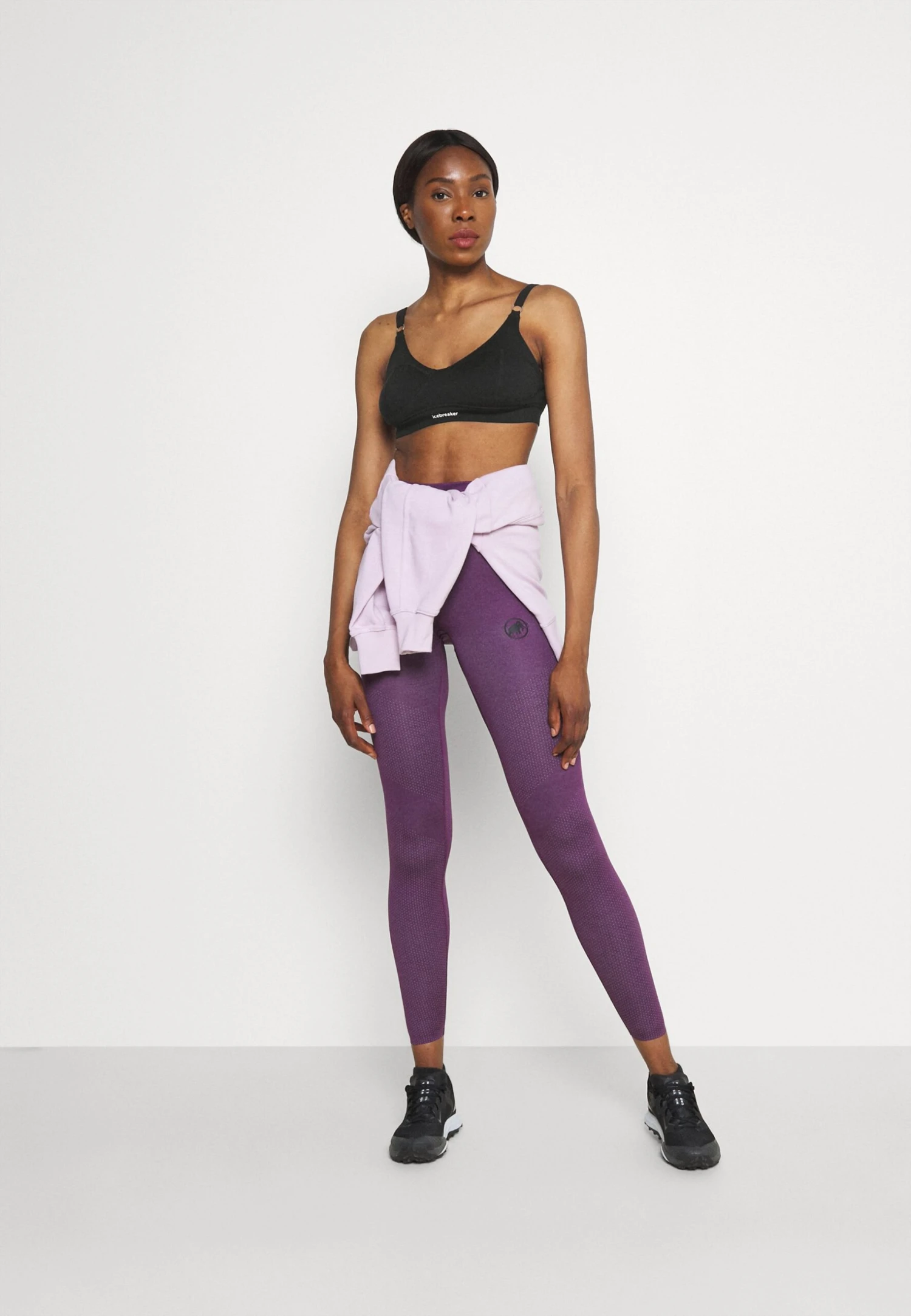 Icebreaker Merino Queens Clasp Bra - Sport Bh - Black 4 Icebreaker Merino Queens Clasp Bra - Sport Bh - Black - Afbeelding 2