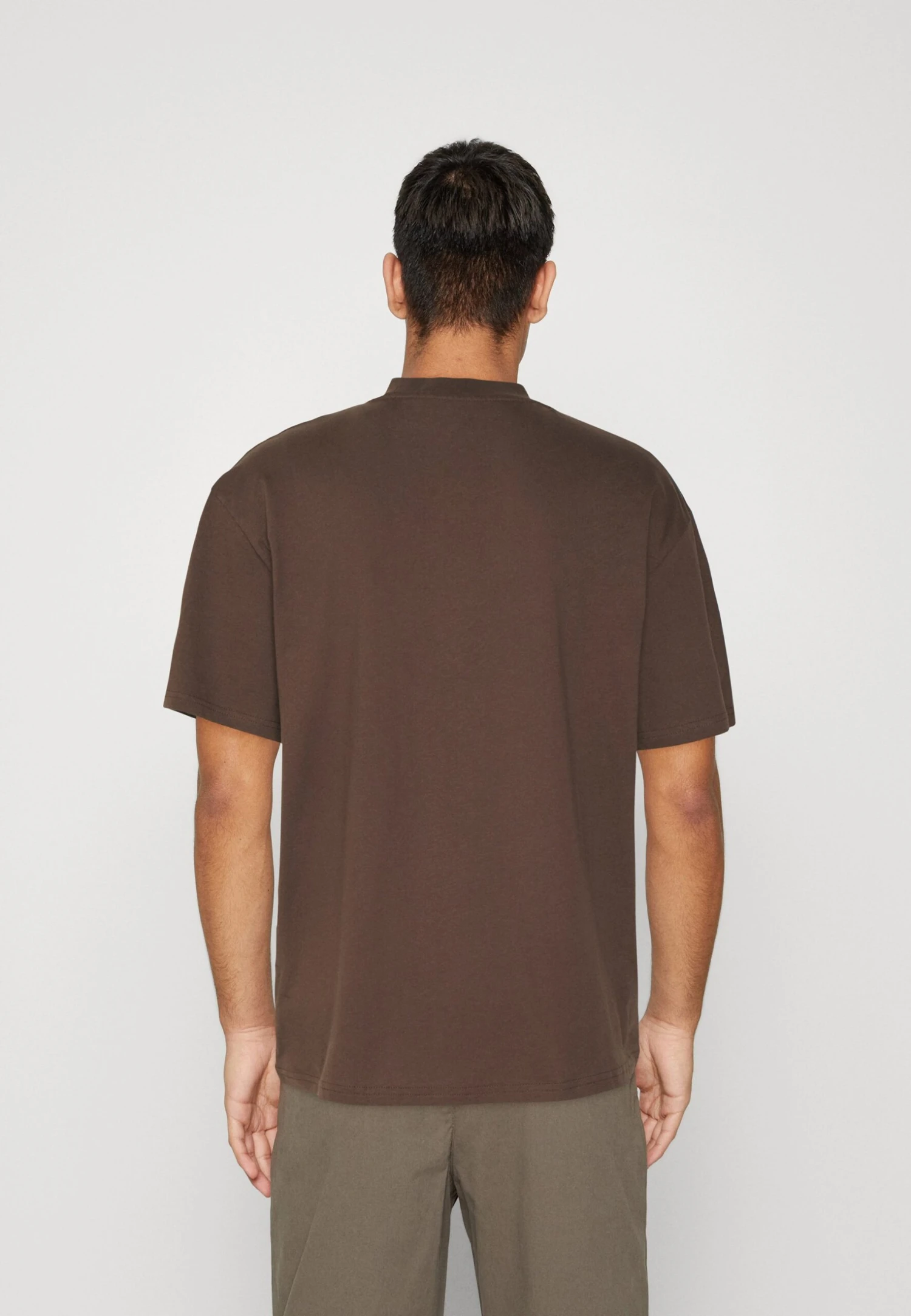 YOURTURN Unisex - T-Shirt Print - Brown 5 YOURTURN Unisex - T-Shirt Print - Brown - Afbeelding 3