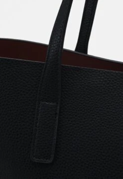 Even&Odd Shopper - Black 9 Even&Odd Shopper - Black -Anna Field Winkel 88606ee9cc124fc887fcc2ffd39c7d50