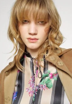 MAX & Co. Mela - Jas - Camel 15 MAX & Co. Mela - Jas - Camel -Anna Field Winkel 8d57191a3c3d443a89c269569ff211a4