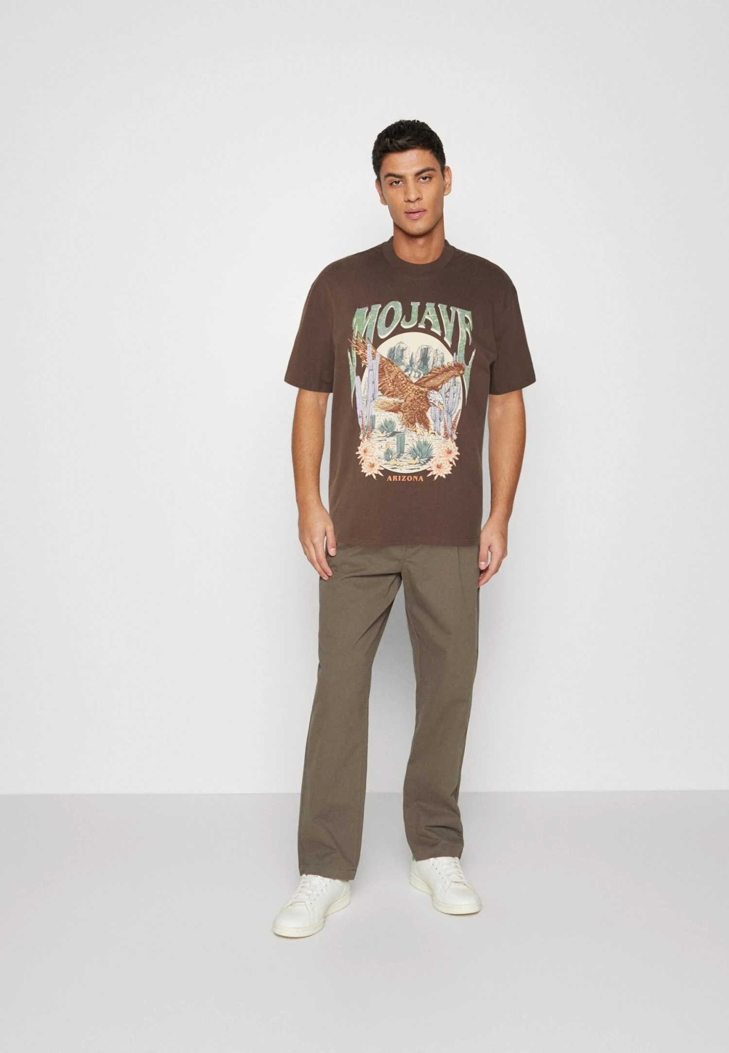 YOURTURN Unisex - T-Shirt Print - Brown 4 YOURTURN Unisex - T-Shirt Print - Brown - Afbeelding 2