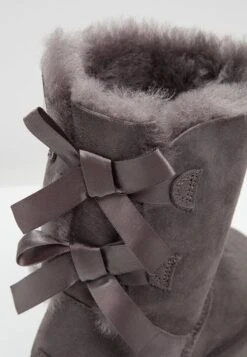 Ugg Bailey Bow - Korte Laarzen - Grey -Anna Field Winkel 9db3d989bbe645c6847acb8223ef4d8d