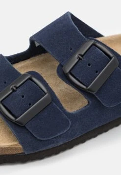 Pier One Leather Unisex - Pantoffels - Dark Blue -Anna Field Winkel a5a88158e25a4eb4b3e59dc262861c25