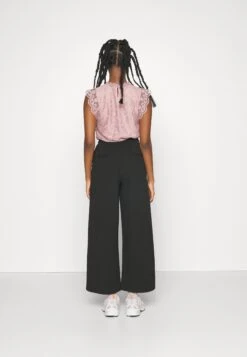 Noisy May Petite Nmjasa Wide Pant- Broek - Black 10 Noisy May Petite Nmjasa Wide Pant- Broek - Black -Anna Field Winkel b8e38f514f0645788ada879c8db7252a