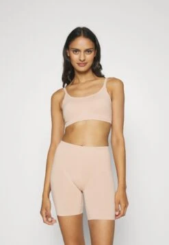 Chantelle Smooth Comfort Wirefree Bra - Bustier - Sirocco -Anna Field Winkel b95b9da6d7294dd7aa9bacfb4365336e