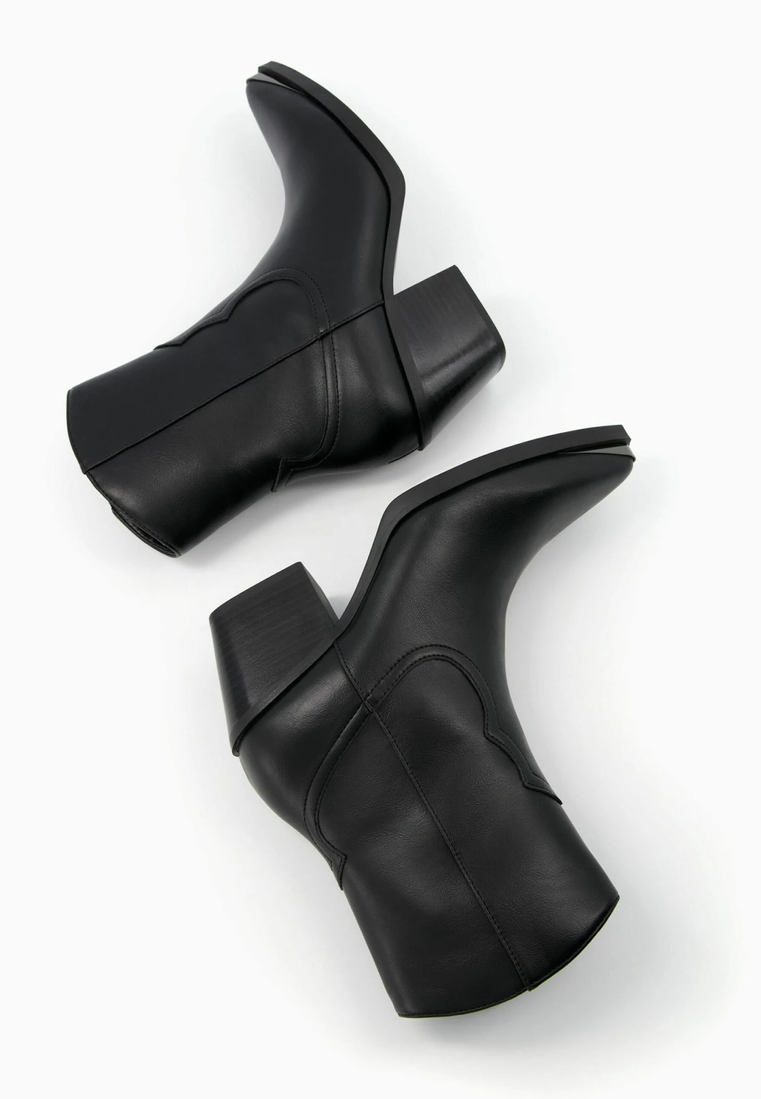 BERSHKA Heeled With Metallic Toe - Cowboy-/Bikerlaarsjes - Black 6 BERSHKA Heeled With Metallic Toe - Cowboy-/Bikerlaarsjes - Black - Afbeelding 4