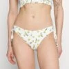 Seafolly Summer Crush Loop Tie Side Pant - Bikinibroekje - Soft Olive -Anna Field Winkel c8085f8ef86d42809441f2681dd673d5