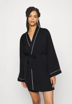 Anna Field Winkel 18 Anna Field Amanda Satin Dressing Gown - Badjas - Black