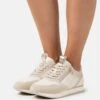 Tamaris Sneakers Laag - Cream -Anna Field Winkel d9261af540304e8da6c9f5610b02b230