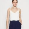 Anna Field Top - Off-White -Anna Field Winkel e1fc7db02f3f499c9f831ee2d865eec9