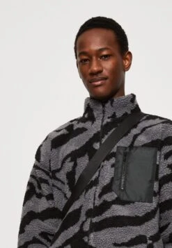 YOURTURN Unisex - Fleecejas - Grey 11 YOURTURN Unisex - Fleecejas - Grey -Anna Field Winkel e4ac82e499054d1f8826090370324730