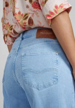 Mos Mosh Hailee Boyd - Bootcut Jeans - Light Blue 11 Mos Mosh Hailee Boyd - Bootcut Jeans - Light Blue -Anna Field Winkel e6ce3dc69f9e47569e608fe7648d703d