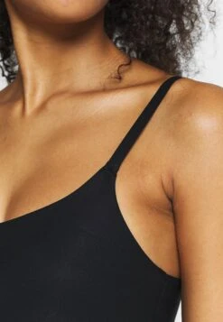 Chantelle Hemd - Schwarz -Anna Field Winkel ea39ea140ba34613afbd3f7dce6bfbb4