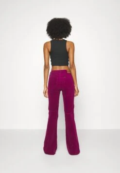 Lee Breese - Flared Jeans - Foxy Violet 14 Lee Breese - Flared Jeans - Foxy Violet -Anna Field Winkel f8ca85457bec404d86e10ca05cb0f5a4